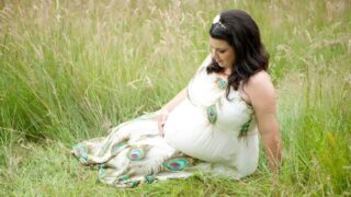 Embrace Your Plus Size Baby Bump