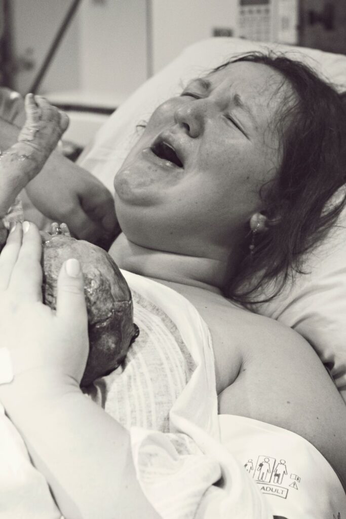 Size 24 woman giving birth