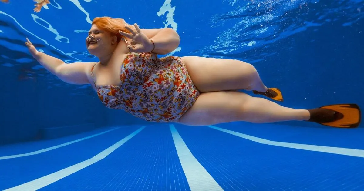 plus size woman swimming