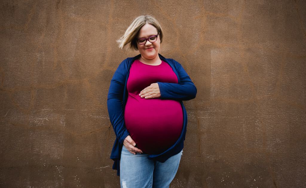 A Whimsical Plus Size Maternity Photo Shoot You Have to See!