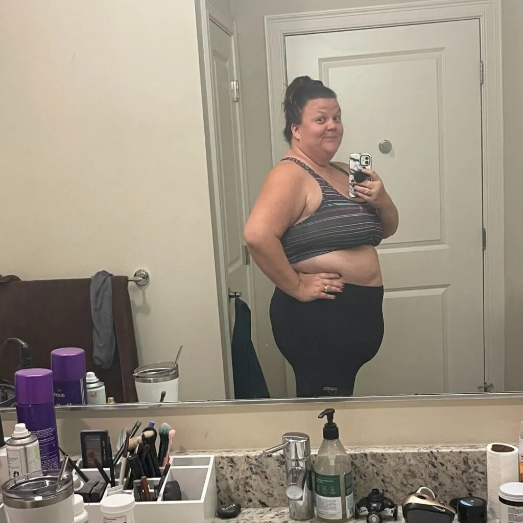 6 weeks plus size pregnant