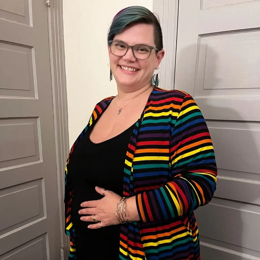 18 weeks pregnancy plus size