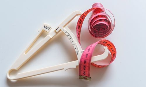 BMI and measuring tape